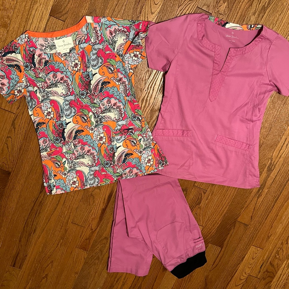 Vera Bradley Orchid Scrubs Set & Floral Top XS Petite